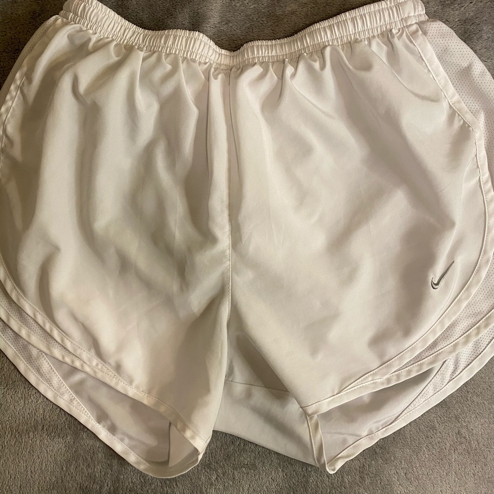 White nike shorts
